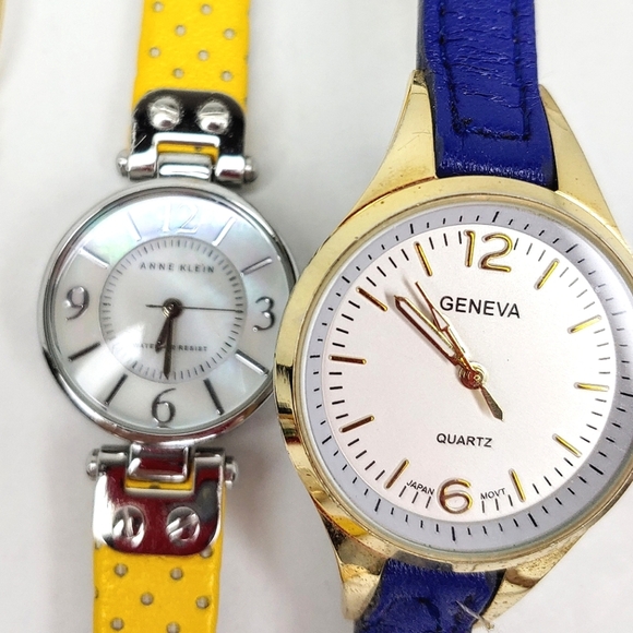 Set of 11 pieces petite sized jewelry. - Picture 3 of 10